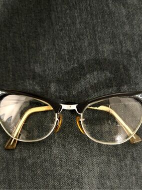 Vintage cat eye glasses-frames only